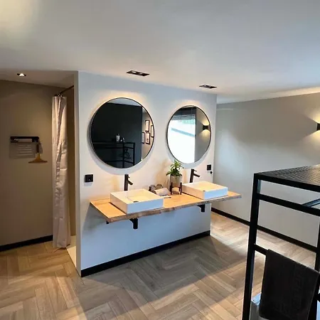 Bed & Breakfast Boutique Le Faucon *