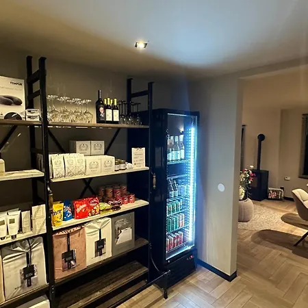 Boutique Le Faucon Bed & Breakfast *