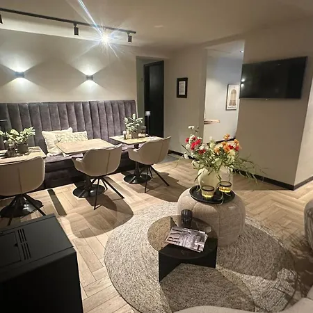Bed & Breakfast Boutique Le Faucon *